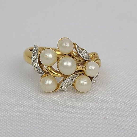 Vintage Avon Ring Gold Tone Faux Pearl - Picture 2 of 9